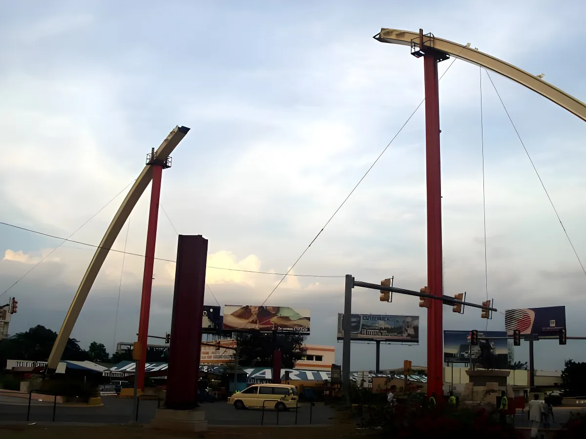Puente Peatonal Máximo Gómez — 27 de Febrero